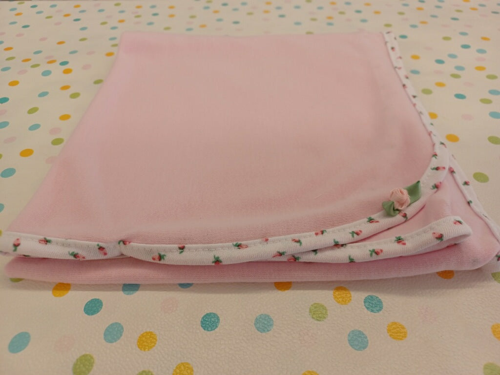 Pink Knit Blanket With Pink Rosebud Trim