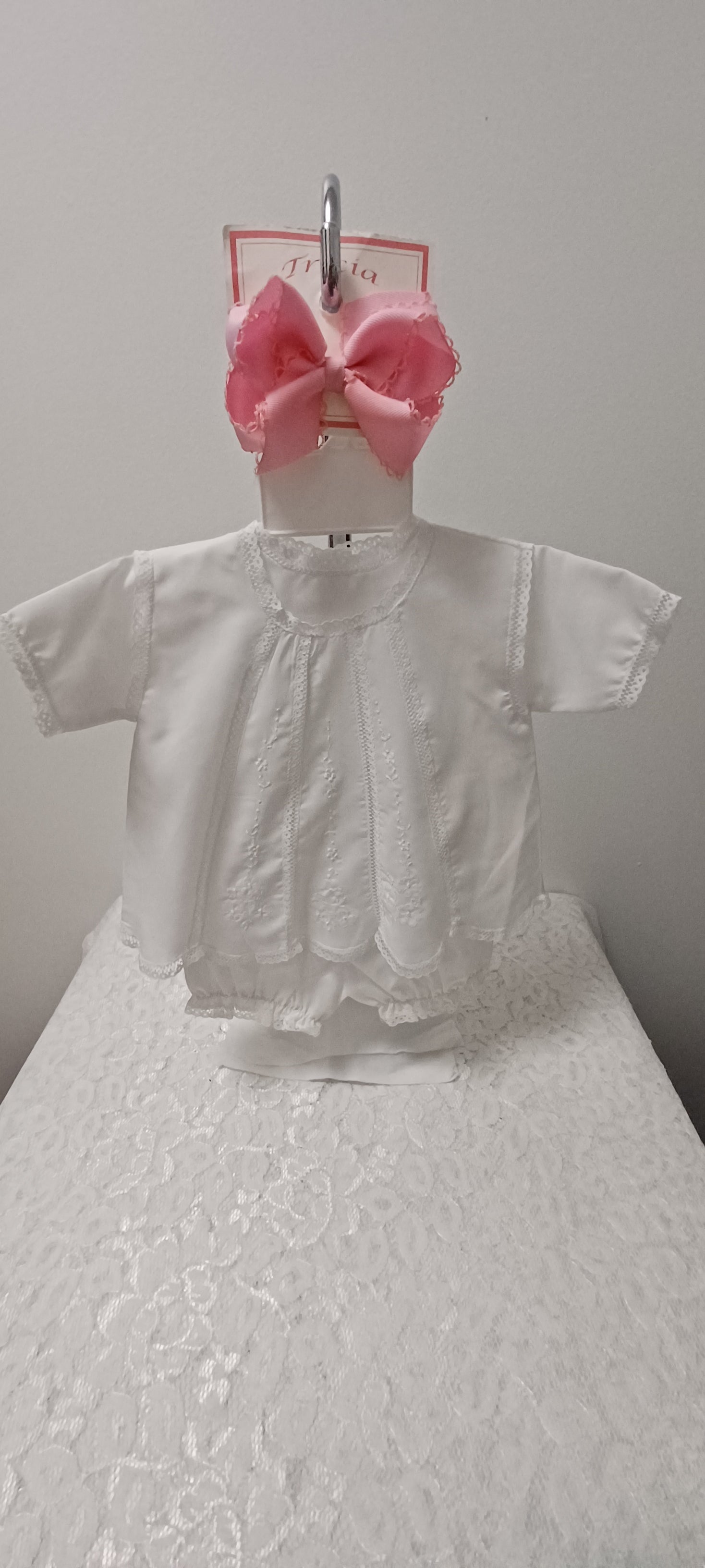 3pc Diaper Set With White Embroidery