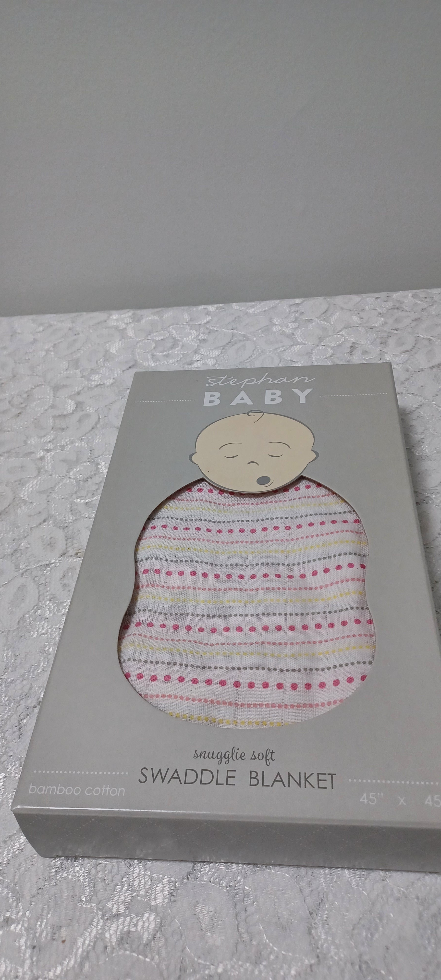 Girls Pink and Lavender Dot Print Blanket